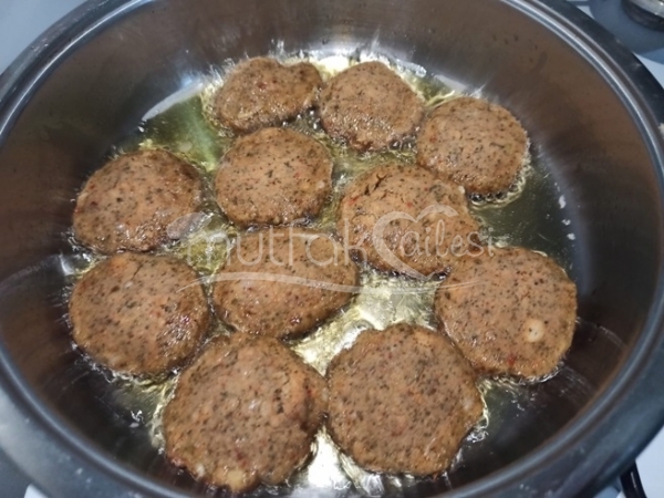 Ekmek Köftesi