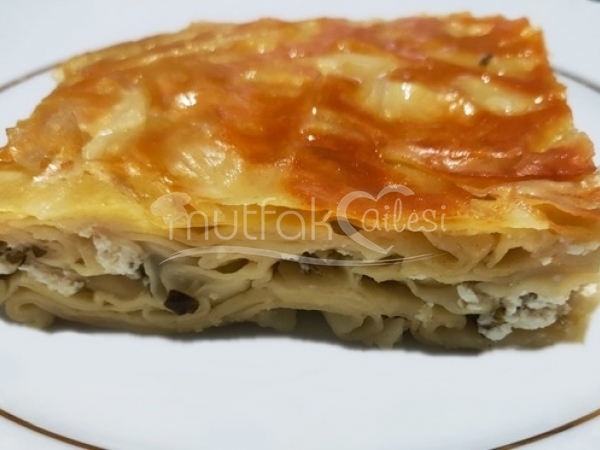 Su Böreği